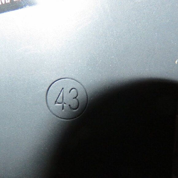 Crocodile Embossed High Gloss Leather Mule Sandals Heart Sculptural Heels sz 11 - Picture 16 of 16